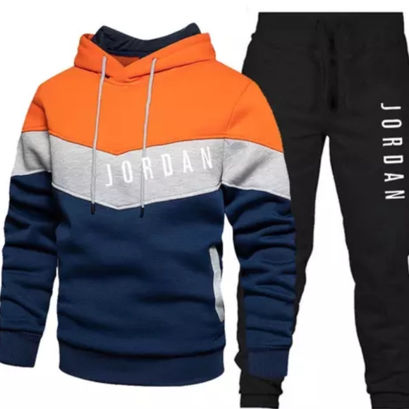Jordan track suit - Picture 2 of 4